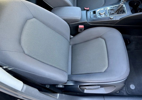 Audi A3 cena 63500 przebieg: 180000, rok produkcji 2018 z Dynów małe 191
